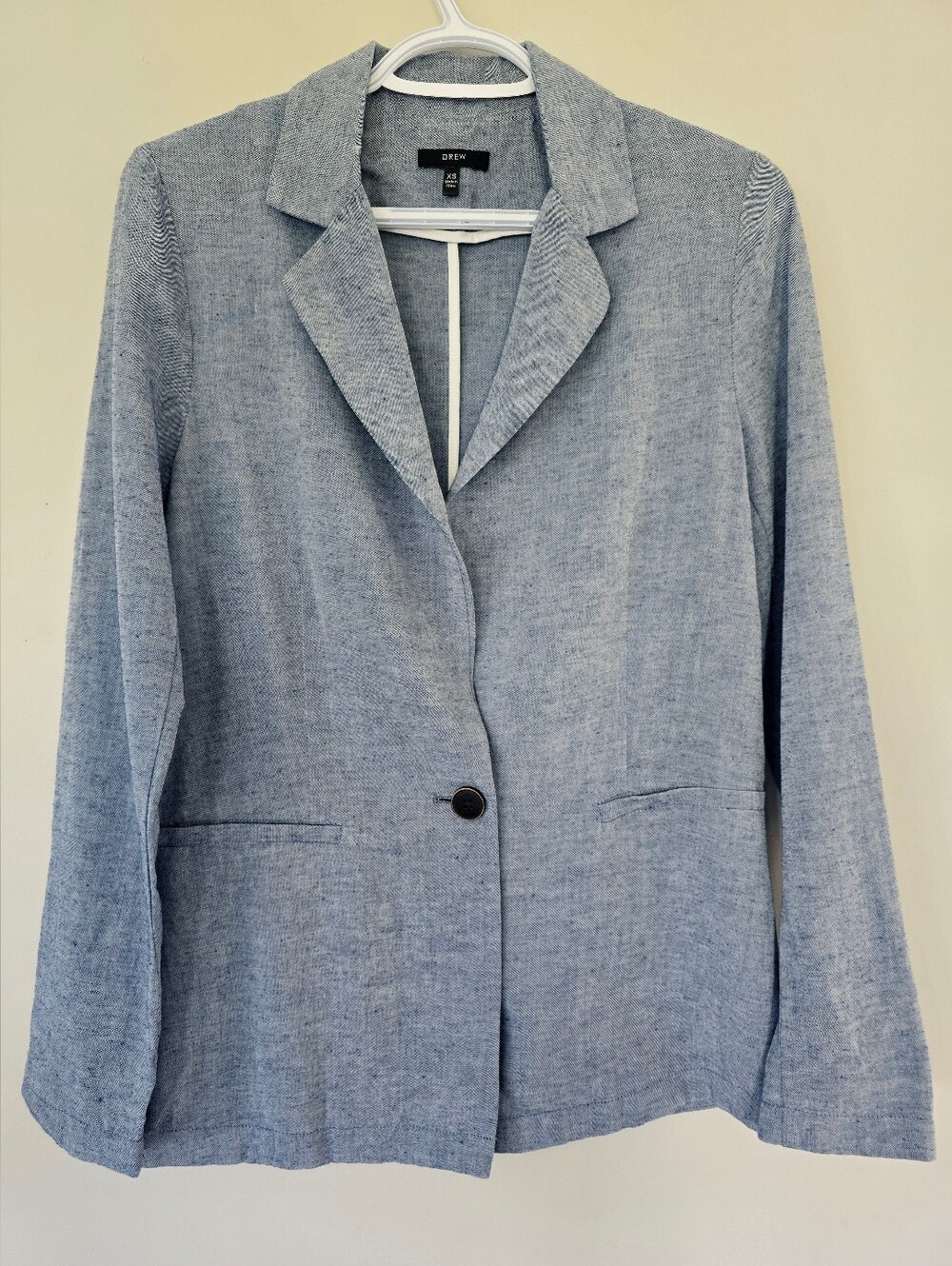 Drew Light Blue Chambray Single-Button Blazer. Size XS. LINEN BLEND. Summer!